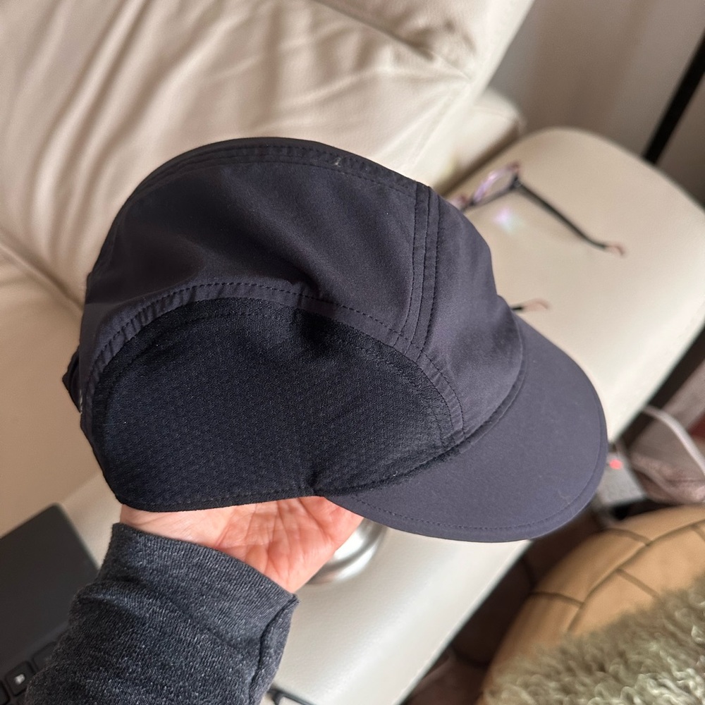 Lululemon cap